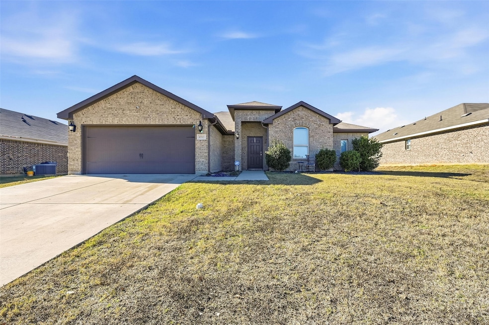 6513 Boot Jack Dr, Joshua, TX 76058 - photo 1