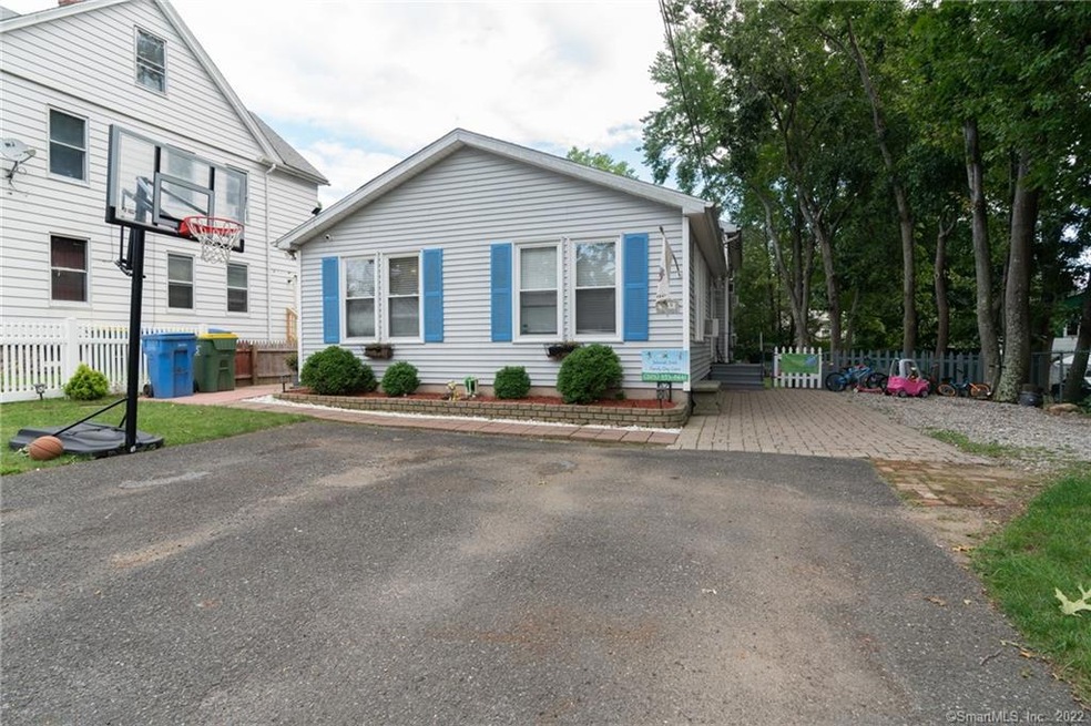 239 Hauser St, Waterbury, CT 06704 - photo 1