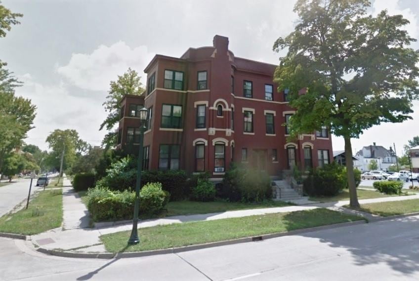 814 Center H Ave unit H, Bay City, MI 48708 - photo 1