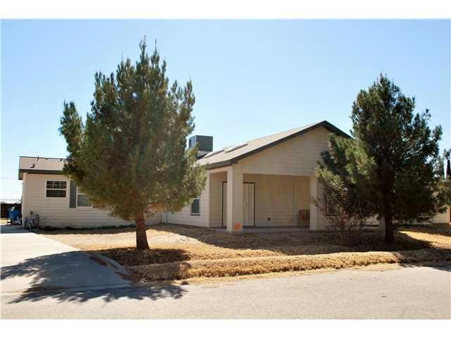 11947 Tres Caballos Dr, El Paso, TX 79927 - photo 1