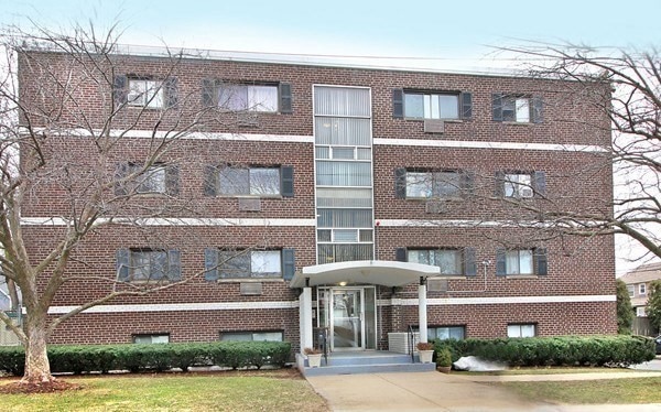 18 Glencoe St unit 42, Brighton, MA 02135 - photo 1