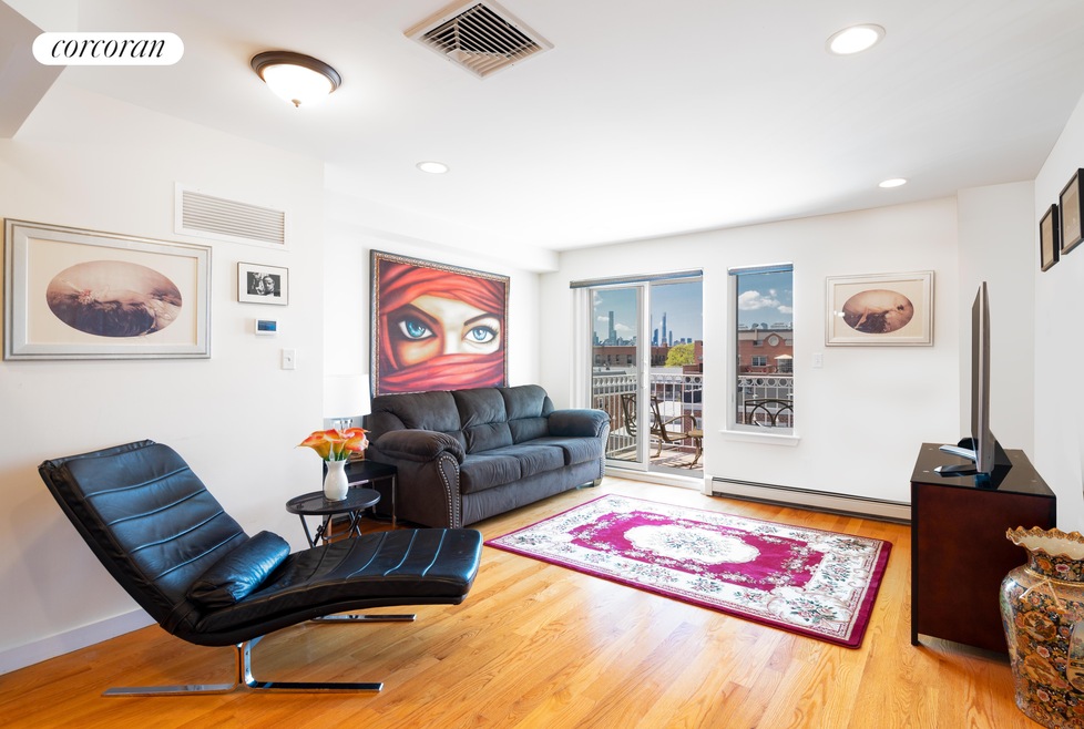 31-32 38th St unit 4-B, Astoria, NY 11103 - photo 1