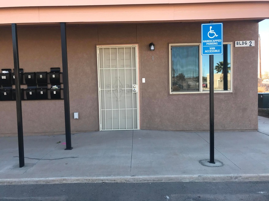 594 Lomaland Dr unit 1, El Paso, TX 79907 - photo 1