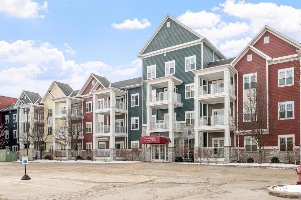 Lanedmark Condos