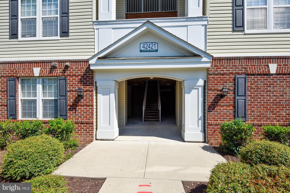 42421 Rockrose Square unit 203, Ashburn, VA 20148 - photo 1