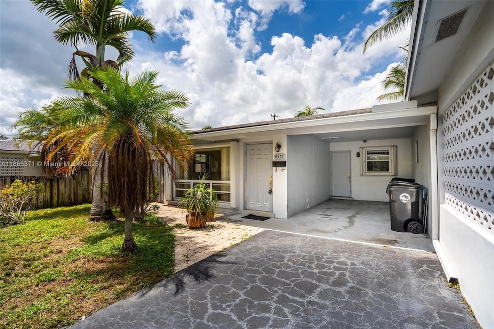 4915 NE 22nd Ave, Lighthouse Point, FL 33064 - photo 1