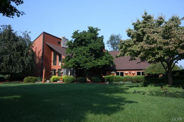 1758 Arden Ln, Bethlehem, PA 18015 - photo 1