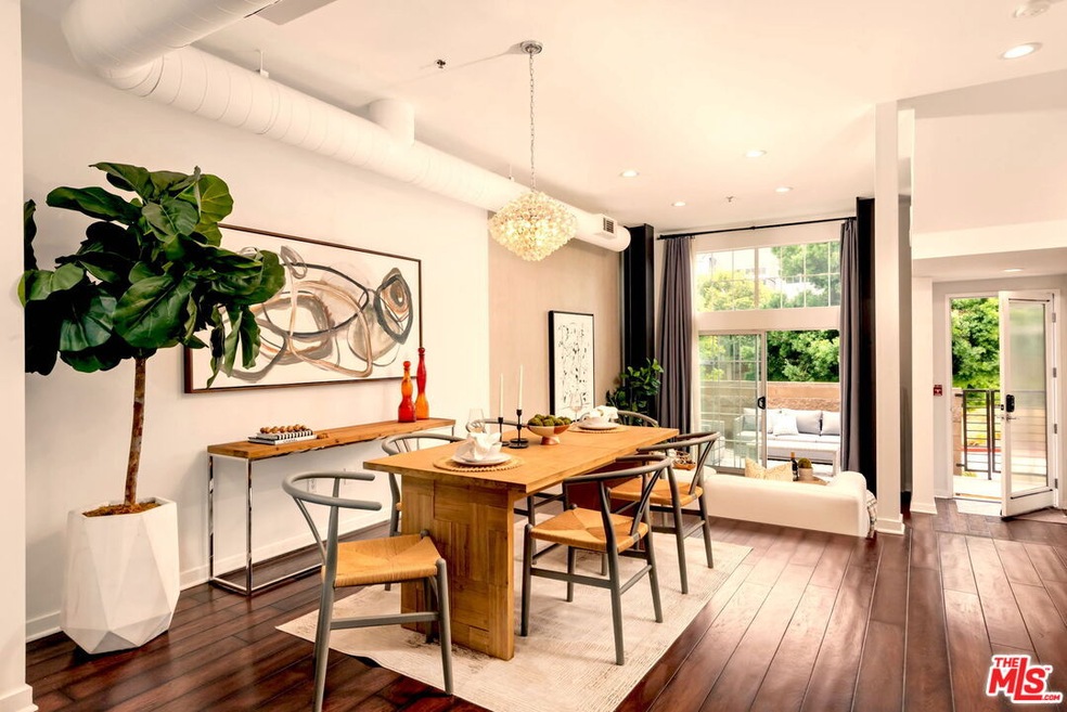Bright Open Floor Plan