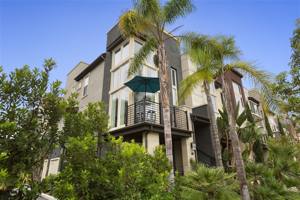 Sophisticated corner condo with stunning floor to 