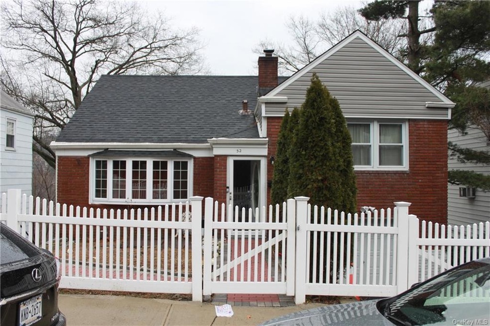 52 Linn Ave, Yonkers, NY 10705 - photo 1
