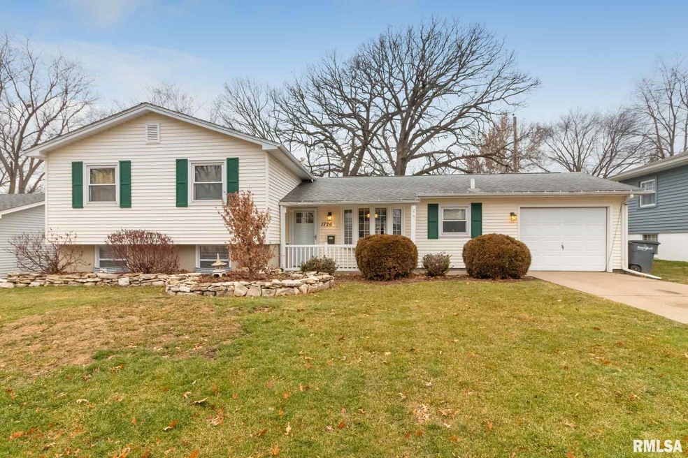 1726 Elmwood Ave, Bettendorf, IA 52722 - photo 1
