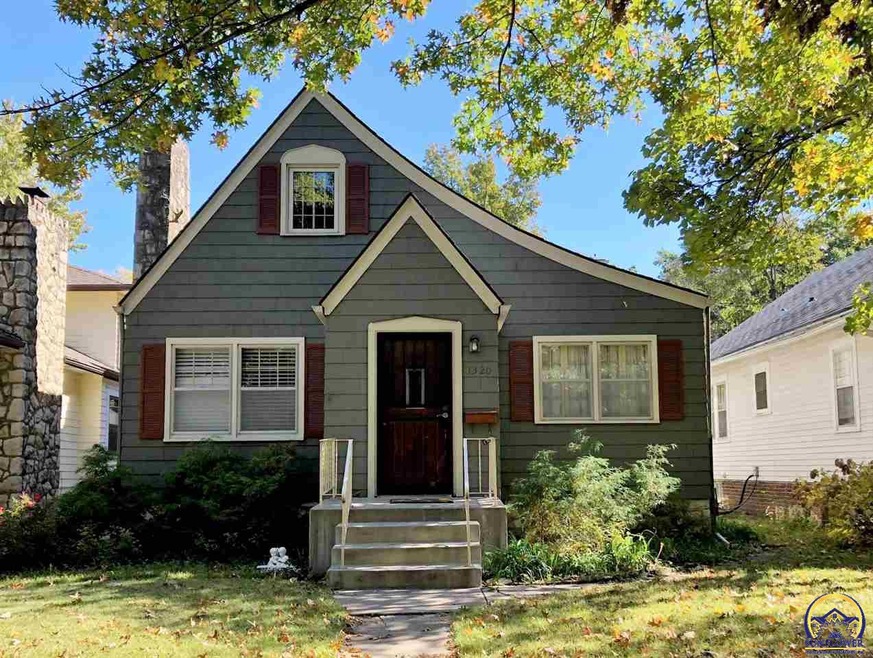 1320 SW Wayne Ave, Topeka, KS 66604 - photo 1
