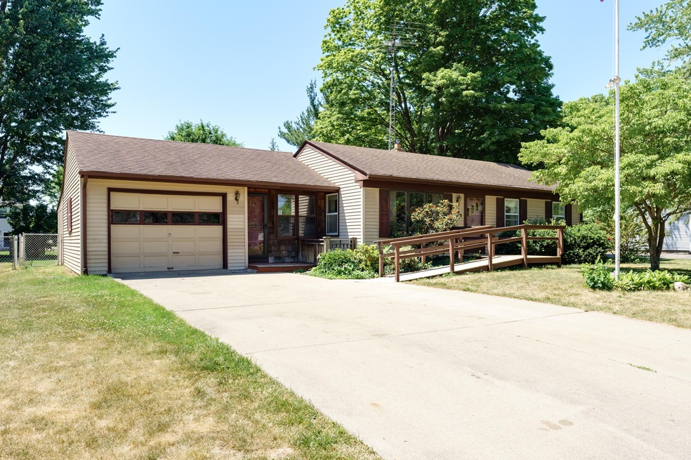 2303 Sugarloaf Ave, Portage, MI 49024 - photo 1