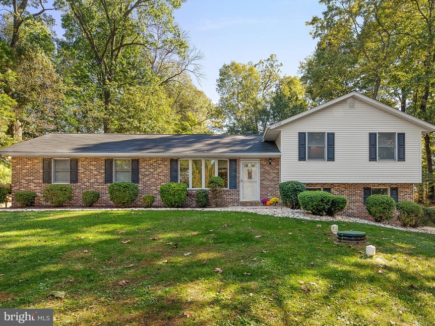 7109 Carmae Rd, Sykesville, MD 21784 - photo 1