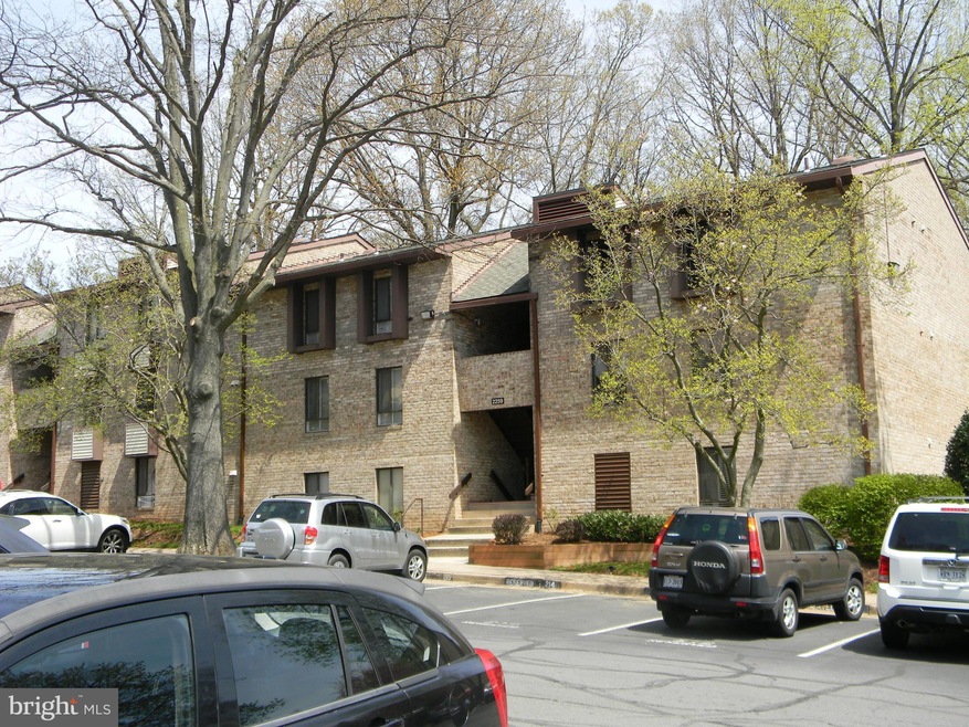 2259 Castle Rock Square unit 2B, Reston, VA 20191 - photo 1