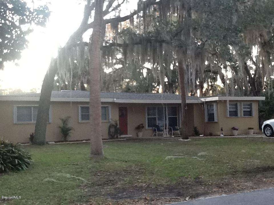 128 E Laila