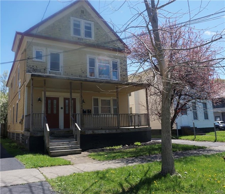 Welcome to 202 Helen Street