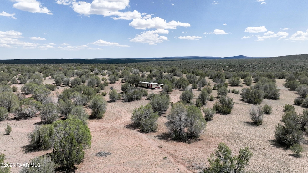 1 Mobile Home near SE corner, not on pro