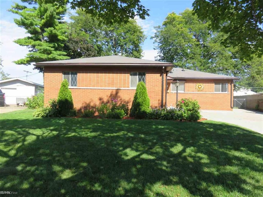 13317 Bloomfield Ave, Warren, MI 48089 - photo 1