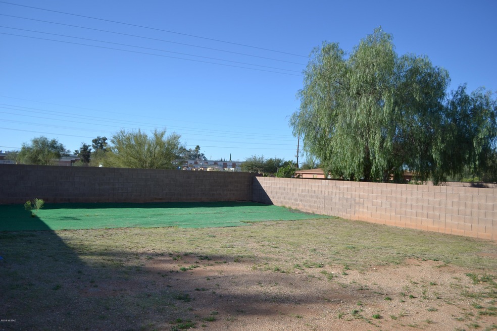 8004 E Jennifer Anne Dr, Tucson, AZ 85730 - photo 1
