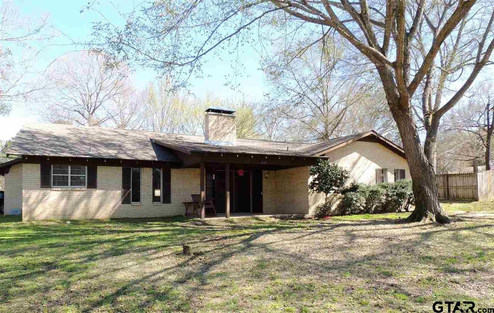 10143 Creek Bend Dr, Tyler, TX 75707 - photo 1