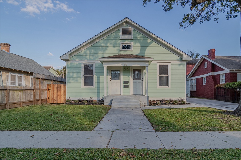 816 Cortlandt St unit 1/2, Houston, TX 77007 - photo 1