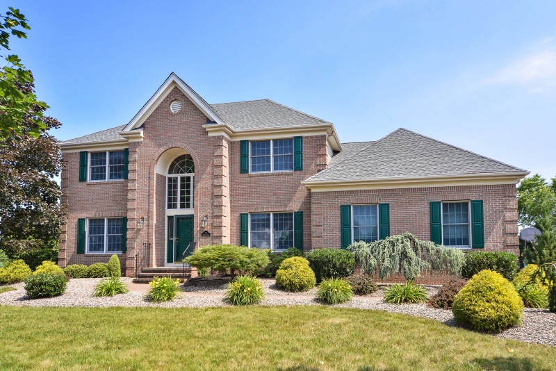 8 Smith Ct, Hillsborough, NJ 08844 - photo 1