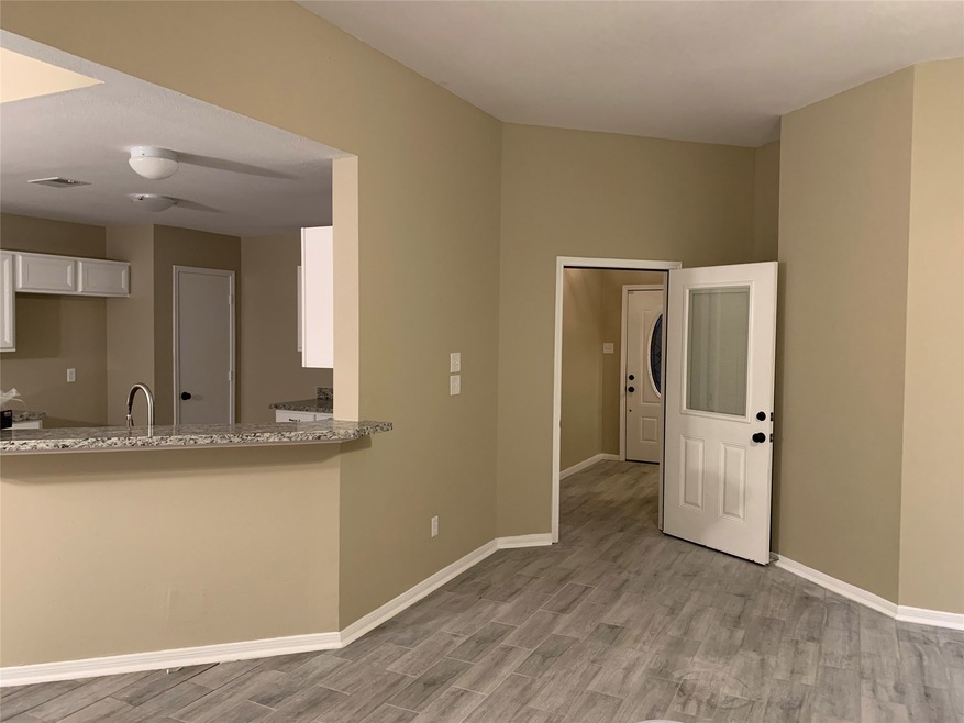 9630 Blackhawk Blvd, Houston, TX 77075 - photo 1