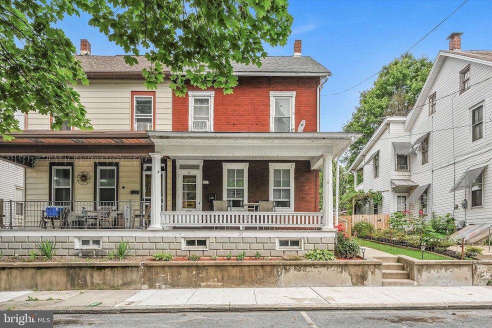 37 E Mohn St, Mohnton, PA 19540 - photo 1