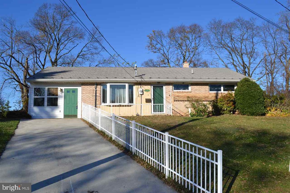 4540 Stricker Rd, Harrisburg, PA 17111 - photo 1