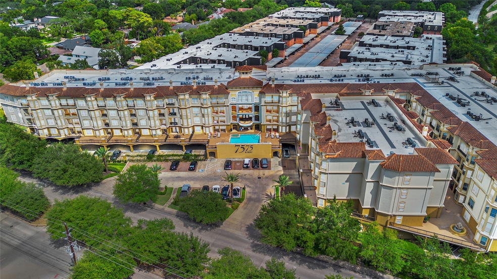 The Seth Brothers Team welcomes you to 7575 Kirby #2202