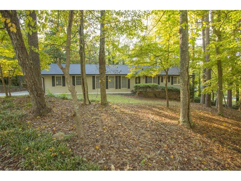 Completely renovated 5 bedroom, 3.5 bathroom home 