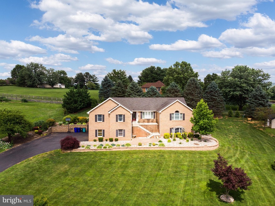 9154 Myersville Rd, Myersville, MD 21773 - photo 1