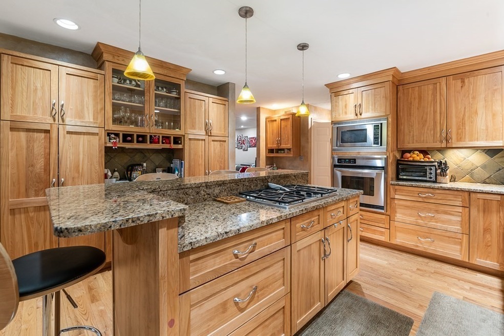 89 Arrowhead Cir, Ashland, MA 01721 - photo 1