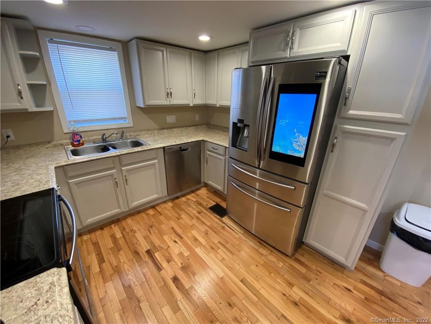 13 Springdale Ave, Meriden, CT 06451 - photo 1