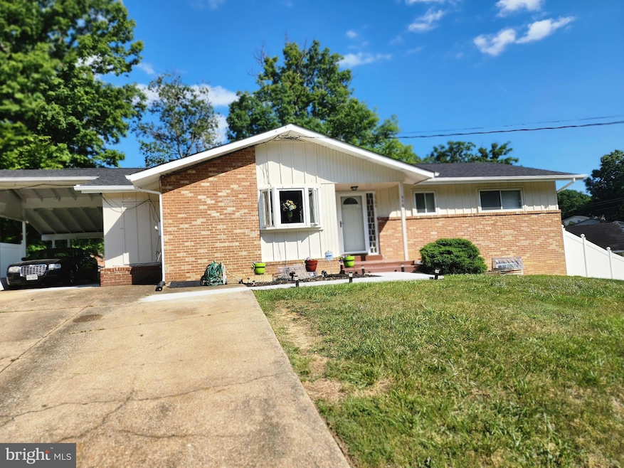 6506 Acorn Ct, Temple Hills, MD 20748 - photo 1