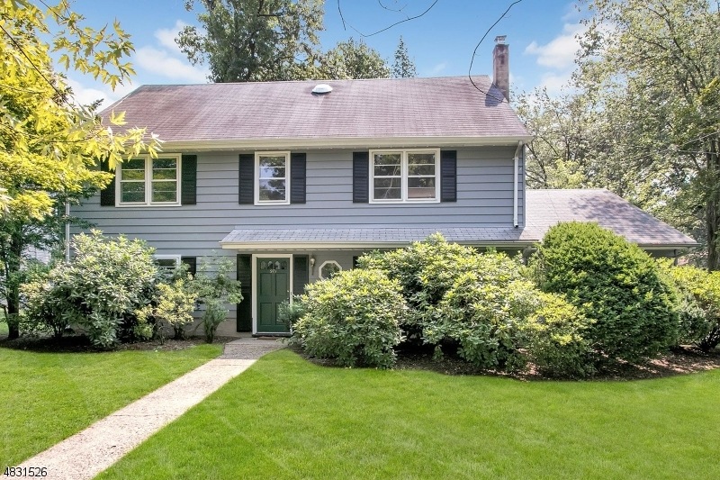 971 Ridgewood Blvd E, Township of Washington, NJ 07676 - photo 1