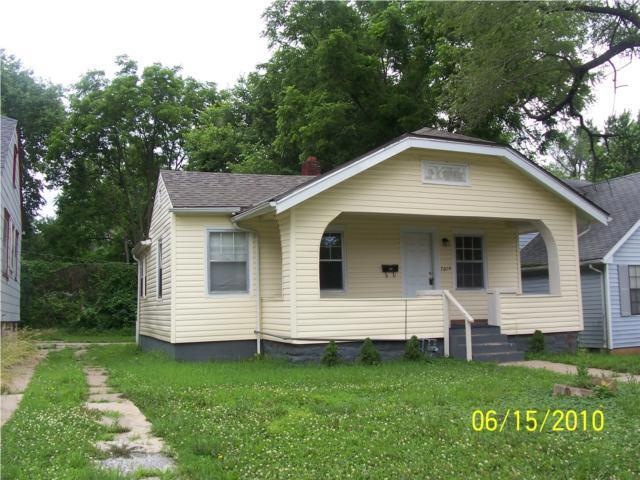 7016 Bales Ave, Kansas City, MO 64132 - photo 1