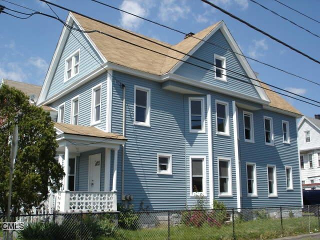 552 Brooks St unit 1, Bridgeport, CT 06608 - photo 1