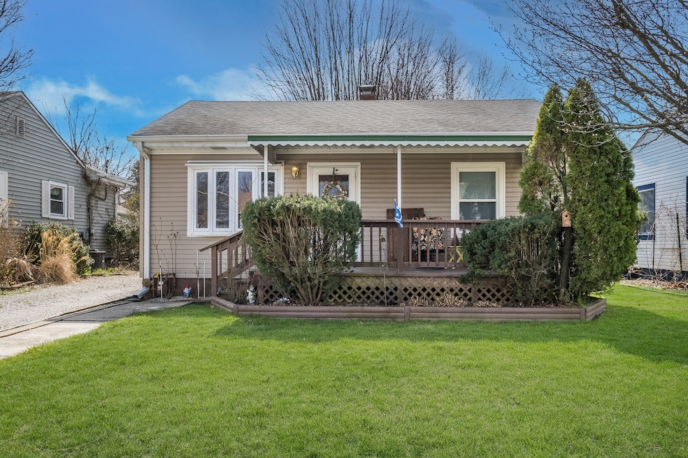 709 Fletcher Ln, Beech Grove, IN 46107 - photo 1