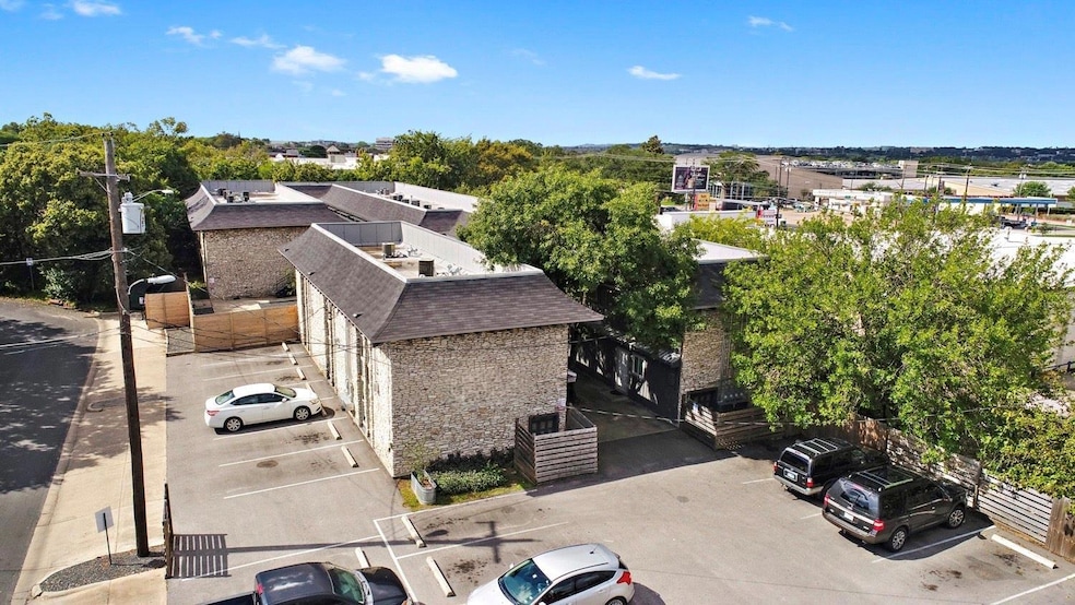 2301 Ohlen Rd unit 107, Austin, TX 78757 - photo 1