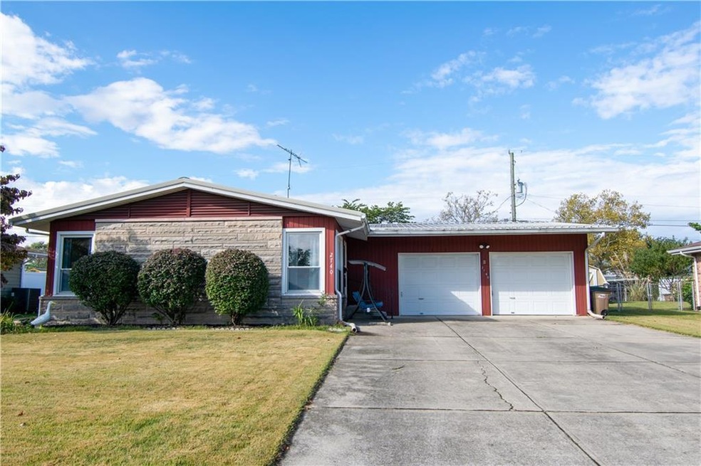 2740 19th St, Columbus, IN 47201 - photo 1