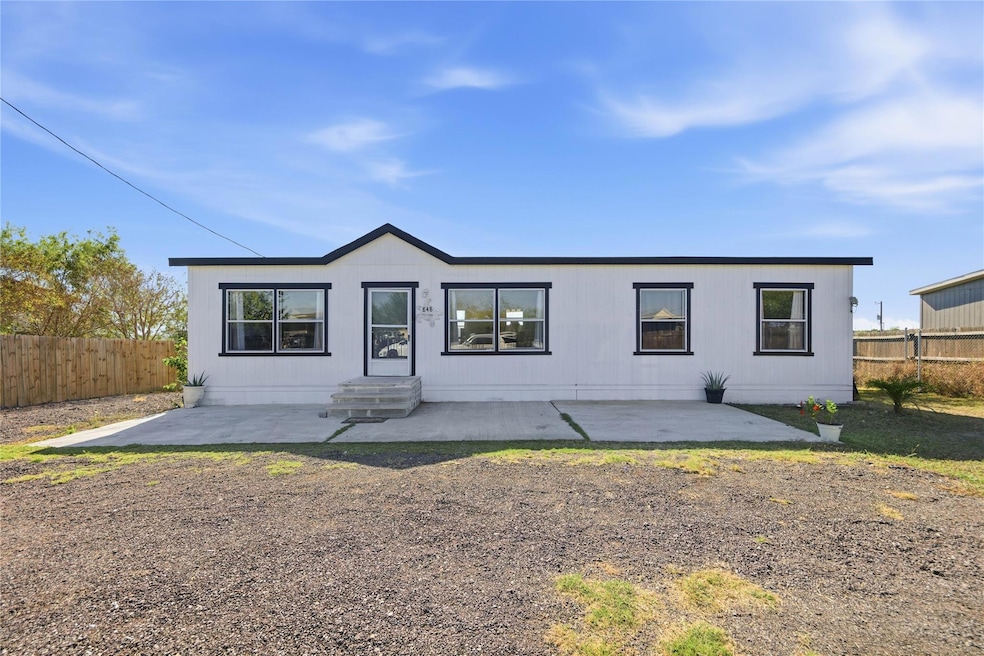 848 Railyard Dr, Kyle, TX 78640 - photo 1