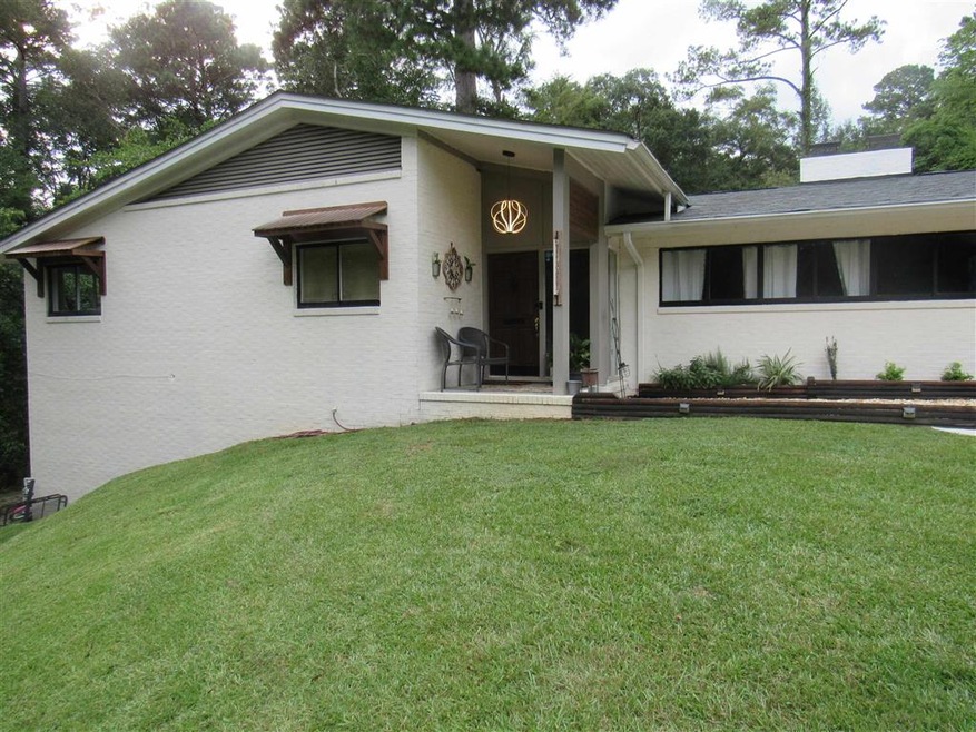 1646 Twin Pines Dr, Macon, GA 31211 - photo 1