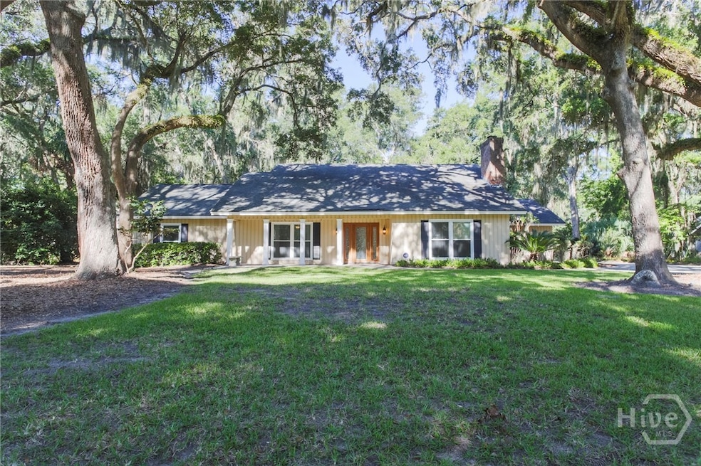 152 Mercer Rd, Savannah, GA 31411 - photo 1