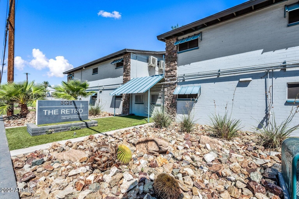 3025 N 32nd St unit 21, Phoenix, AZ 85018 - photo 1
