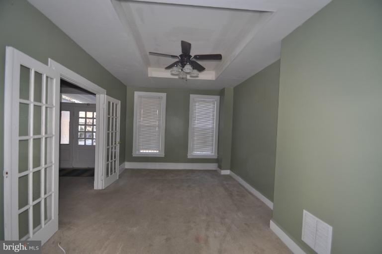 2817 Hilldale Ave, Baltimore, MD 21215 - photo 1