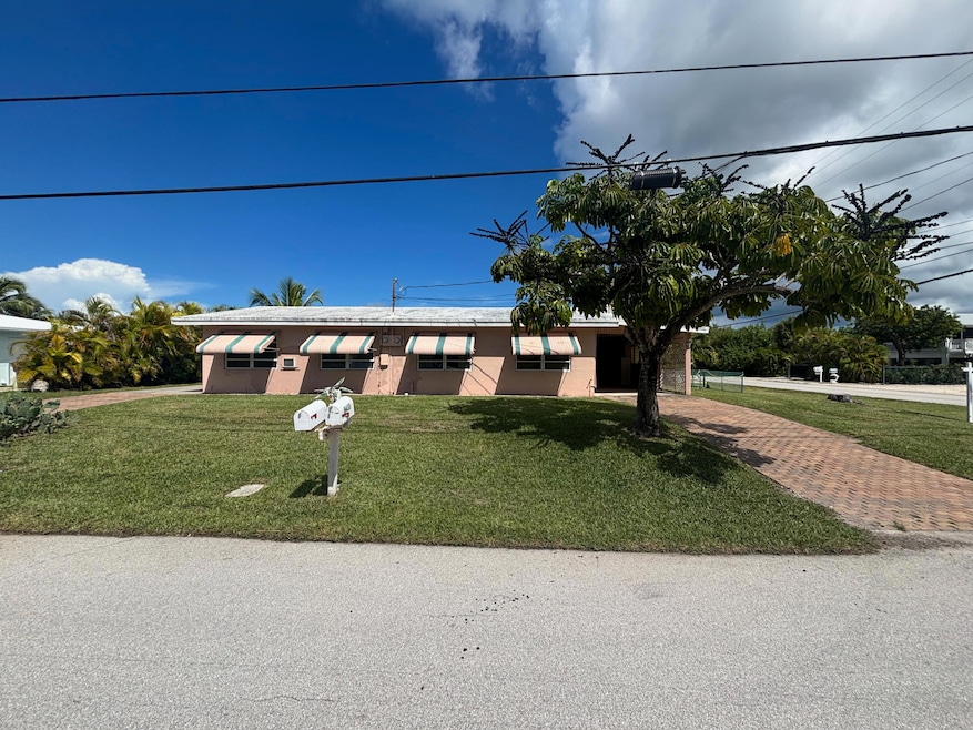 1433 Sunset Rd, Big Pine Key, FL 33043 - photo 1