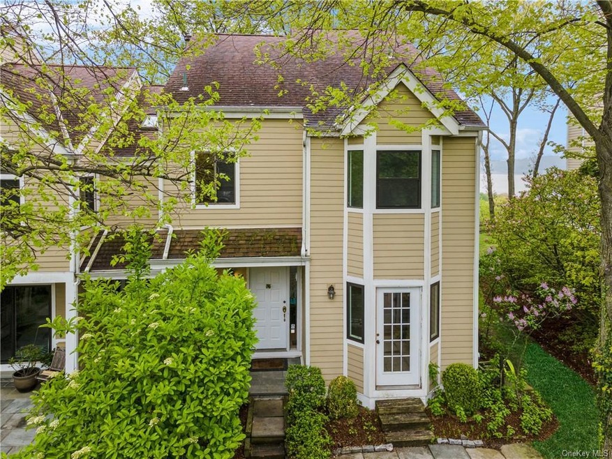 72 Ridgeway Dr, Irvington, NY 10533 - photo 1