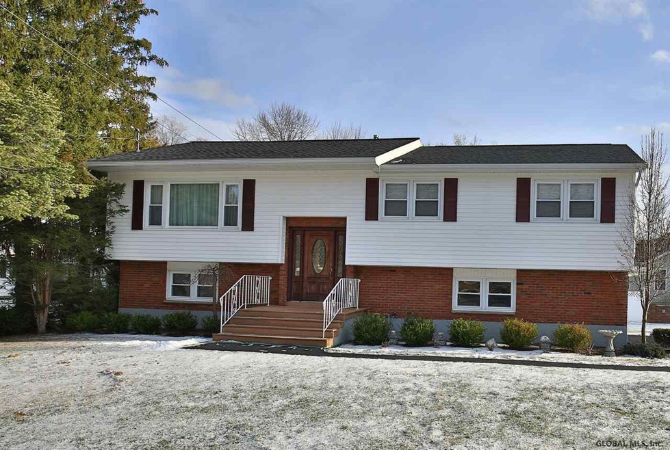 500 Ferris Rd, Schenectady, NY 12304 - photo 1